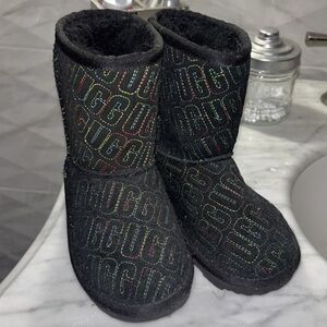 Toddler Uggs EUC 🥰